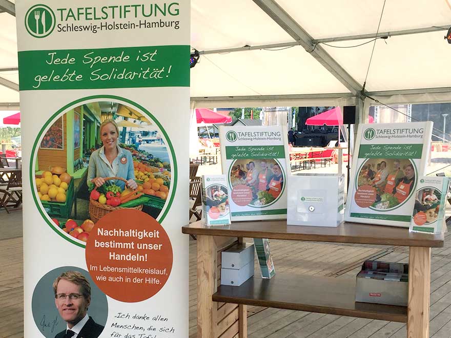 Tafelstiftung beim internationalen Belt-Cup